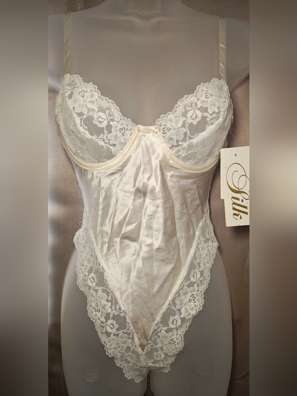 Vintage 80s Deadstock Delicates Ivory Silk & Lace Lingerie Teddy Bodysuit.